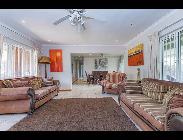 5 BEDROOM HOUSE SOLD IN FOREST HILLS